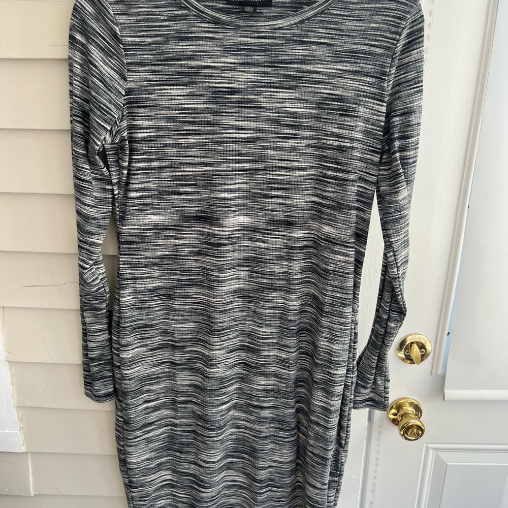 Maternity long sleeve lightweight sweater midi dress gray/black